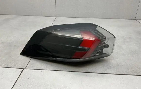 Peugeot 2008 II Rear/tail lights 