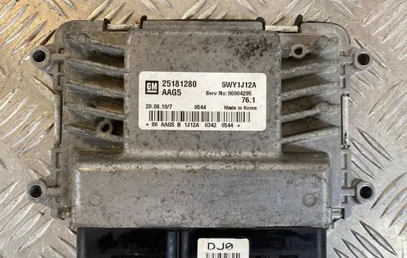 Chevrolet Cruze Engine control unit/module 25181280 96964295 5WY1J12A