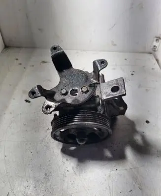 Subaru Forester SF Power steering pump