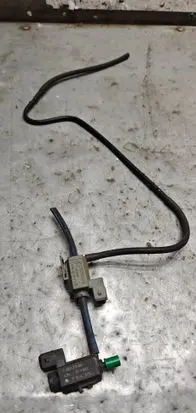 BMW 7 E65 E66 Turbo solenoid valve 70012300 01T303