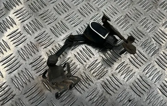 Mercedes-Benz GLC X253 C253 Headlight/headlamp level sensor A0009053704 4024