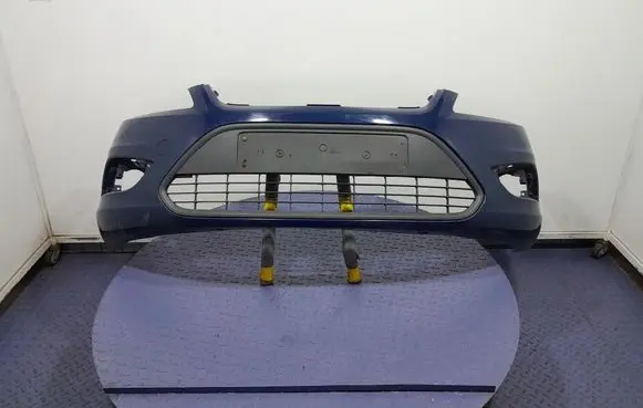 Ford Focus C-MAX Front bumper 