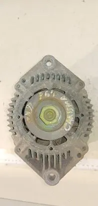 Mitsubishi Carisma Generator/alternator 7700862613 25416410 VALEO