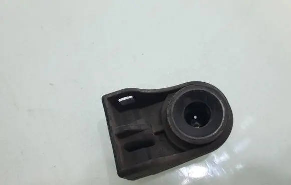 Peugeot 3008 I Radiator mount bracket 