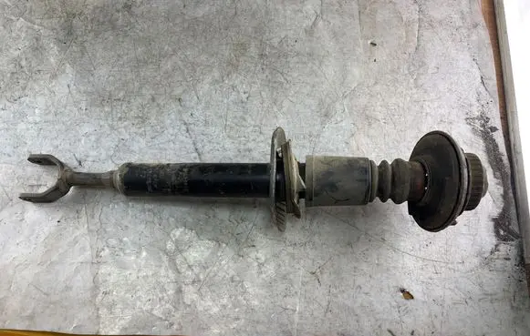 Volkswagen PASSAT B5 Front shock absorber/damper 3b0413031 3b0413031A