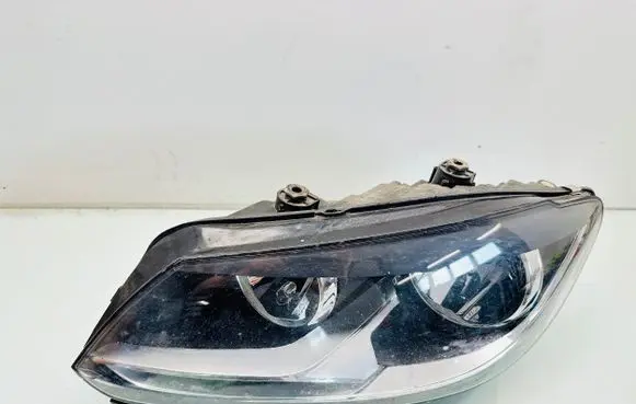 Volkswagen Touran II Headlight/headlamp
