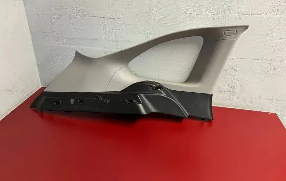 BMW X1 F48 F49 (D)pillar trim (top) 7332827 51437332827