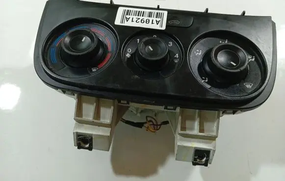 Fiat Doblo Climate control unit 105N4740100