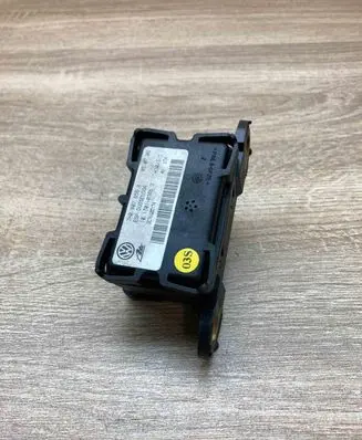 Audi A3 S3 8P ESP acceleration yaw rate sensor 7H0907655A 10170103663