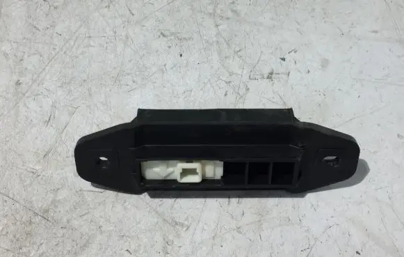 Toyota Auris E180 Tailgate opening switch 15C879