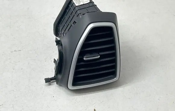 Hyundai Tucson TL Dashboard side air vent grill/cover trim 97490D7AB0TTS