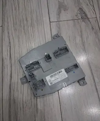 Mercedes-Benz GLC X253 C253 SAM control unit A2059006330