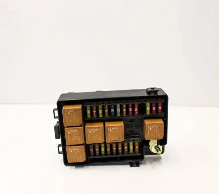 Jaguar XK8 - XKR Fuse box set LJE2822BA