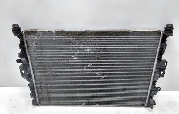 Volvo V70 Coolant radiator 31261105