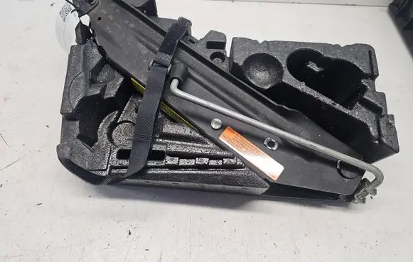 Audi Q7 4L Lift Jack 7L0011031E
