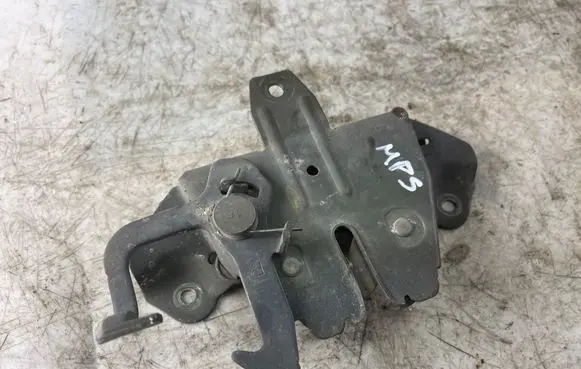 Mitsubishi Pajero Sport I Engine bonnet/hood lock/catch