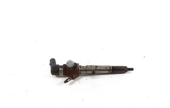 Mercedes-Benz A W176 Fuel injector 166006212R
