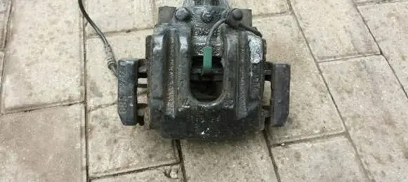 BMW 7 E65 E66 Rear brake caliper 6753680