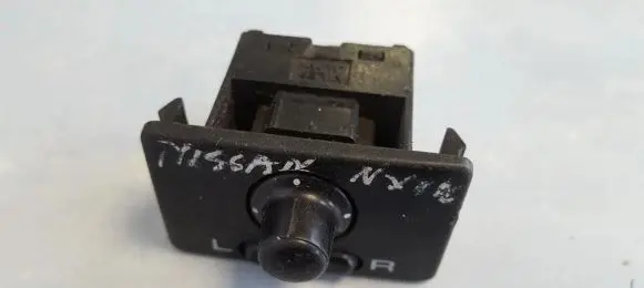Nissan Almera Wing mirror switch