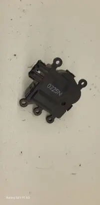 Mazda 3 II Air flap motor/actuator 