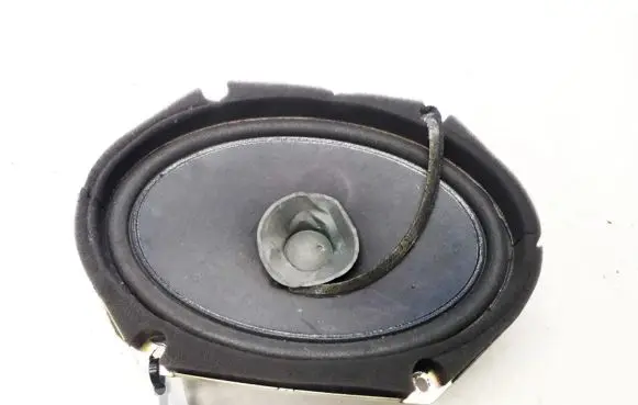 Mazda 3 I Front door speaker