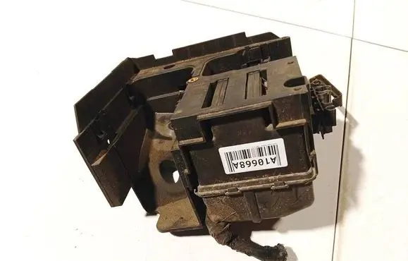 Volkswagen PASSAT B6 Fuse box set