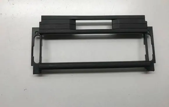 Nissan X-Trail T30 Radio/GPS head unit trim 27575-8H300 275758H300