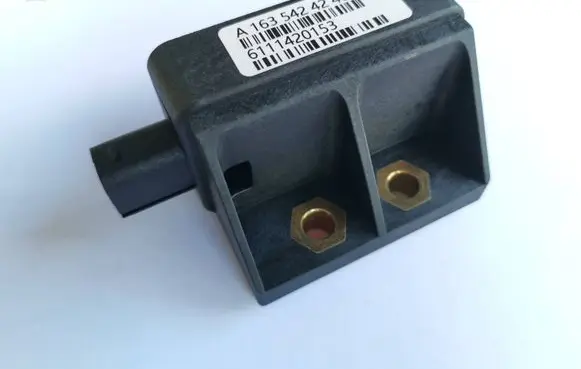 Mercedes-Benz ML W163 ESP (stability system) control unit A1635424240 6111420153