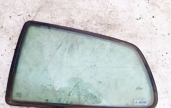 Renault Twingo I Rear side window as2