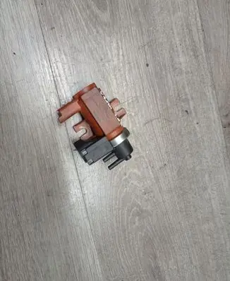 Volvo V70 Turbo solenoid valve 555234