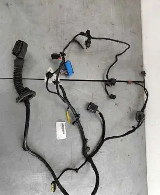 Maserati Levante Front door wiring loom 06701013690