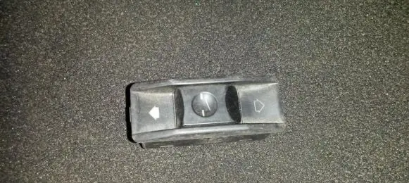 BMW 7 E32 Electric window control switch 61311378862 Nenustatyta
