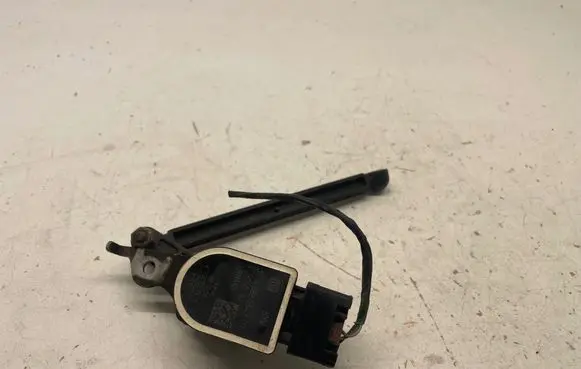 BMW 5 F10 F11 Headlight/headlamp level sensor 6860843 25916010