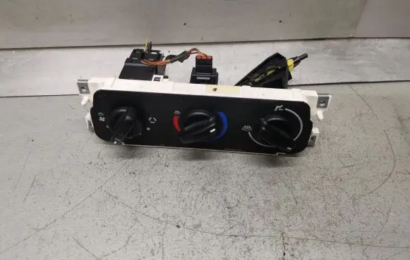 Ford Transit Climate control unit C1H18D451A