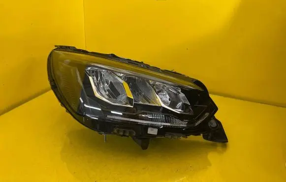 Peugeot 208 Headlight/headlamp 90200108