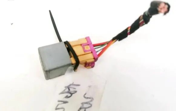 Audi A6 S6 C6 4F Other relay 8D0951253A
