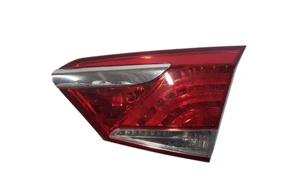 Tailgate rear/tail lights