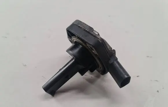 Skoda Octavia Mk2 (1Z) Oil level sensor 1J0907660C 6PR00807903