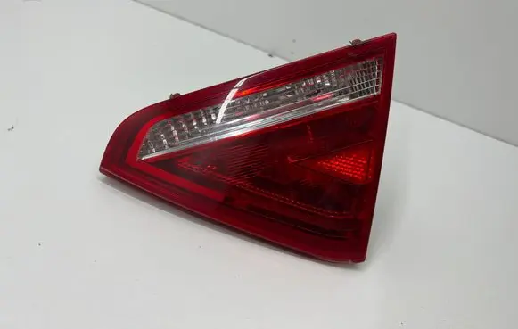 Audi A5 8T 8F Tailgate rear/tail lights 8T0945094