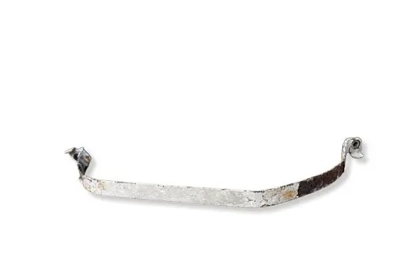 Nissan Juke I F15 Fuel tank mounting bracket 