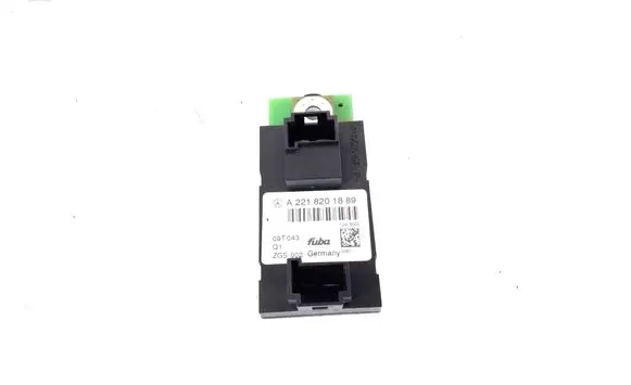 Mercedes-Benz CL C216 Aerial antenna amplifier A2218201889