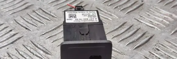 Mercedes-Benz EQB USB socket connector A2478207802