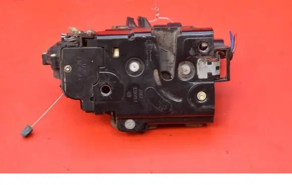Seat Leon (1M) Front door lock 3B1837015A