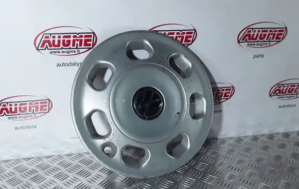 Volkswagen Golf IV R14 wheel hub/cap/trim 730404020