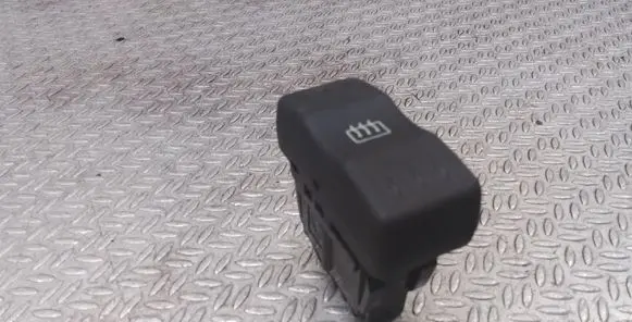 Dacia Logan I Windscreen/window heater switch