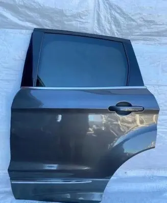 Ford Kuga II Rear door