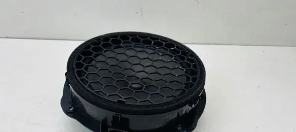 Audi A3 S3 8V Front door speaker 8V0035415