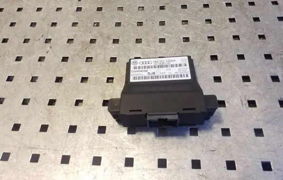 Volkswagen Tiguan Gateway control module 1K0907530AA 1K0907951
