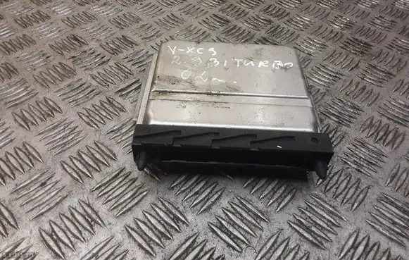 Volvo XC90 Engine control unit/module 0261207227