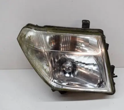 Nissan NP300 Headlight/headlamp 